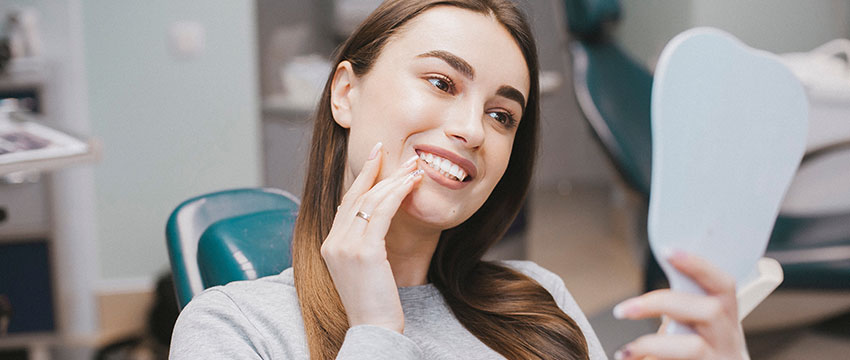 How Does Teeth Whitening Work? Ways To Maintain The White Smile